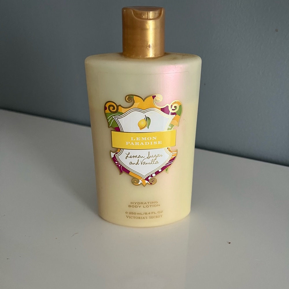 Victoria’s Secret lemon paradise body lotion